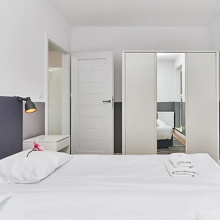Apartment Malopanewska